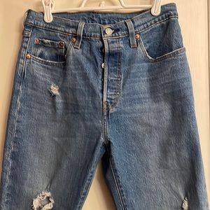 Levi’s 501 Crop Distressed Jean